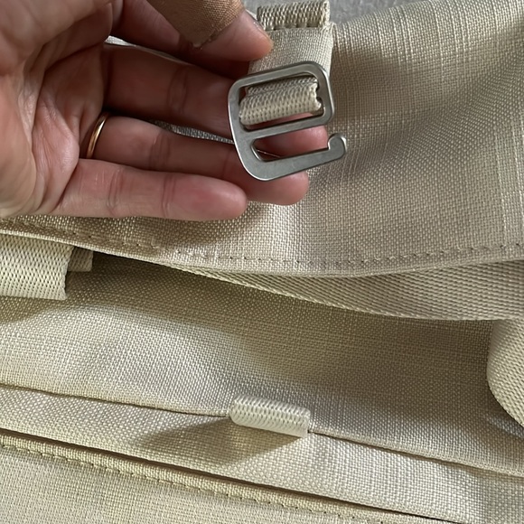 Transforming bag - Picture 6 of 11